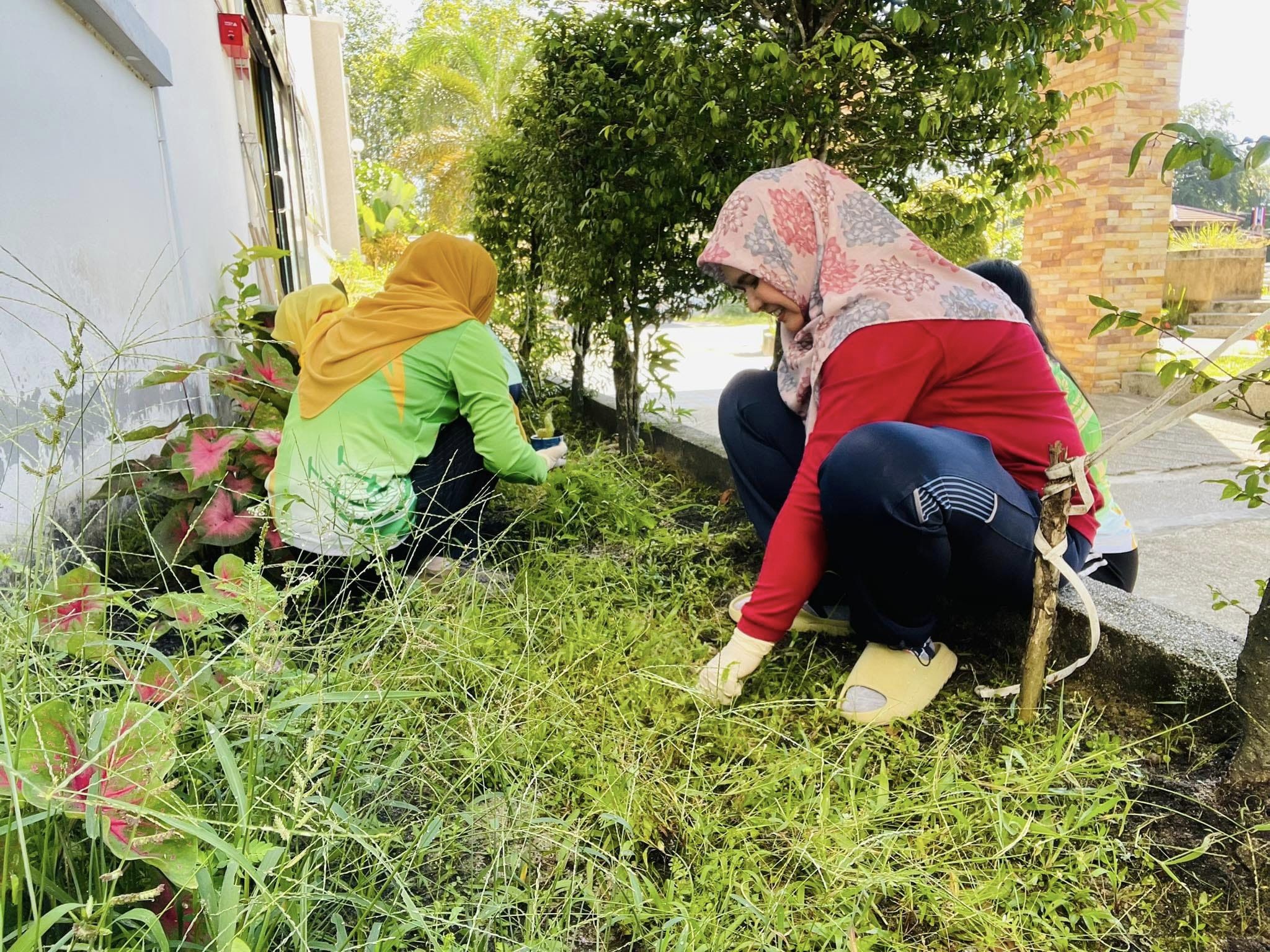 วันที่ 9/8/66 เวลา09.30น. องค์การบริหารส่วนตำบลบางปอ ได้จัดกิจกรรม Big Cleaning Day ภายในองค์กร เพื่อสร้างความสามัคคี และเพื่อปรับปรุงทัศนียภาพ บริเวณรอบๆองค์การบริหารส่วนตำบลบางปอ